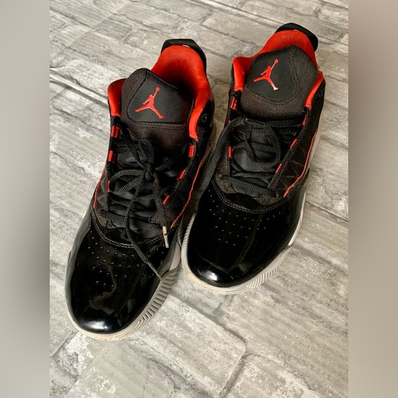 JORDAN: STAY LOYAL “BRED” MEN’S SNEAKERS - Picture 11 of 13